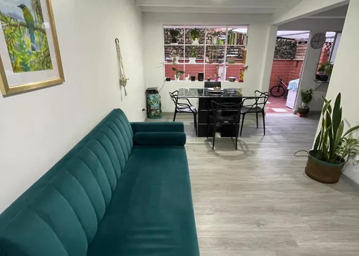 Hermosa Casa Via Al Nevado, Termales Del Otono, Cerca Al Bosque Complejo Deportivo Y Clinica, Sector San Marcel
